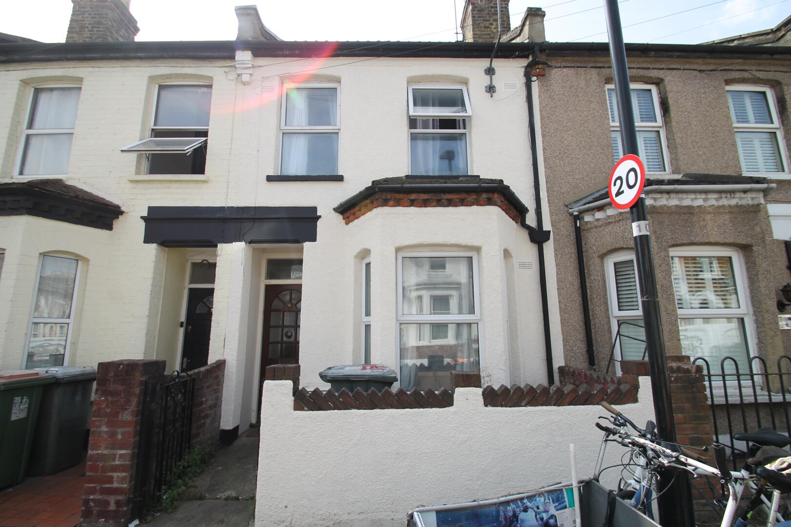 4 bed property in Chesterton Terrace, London